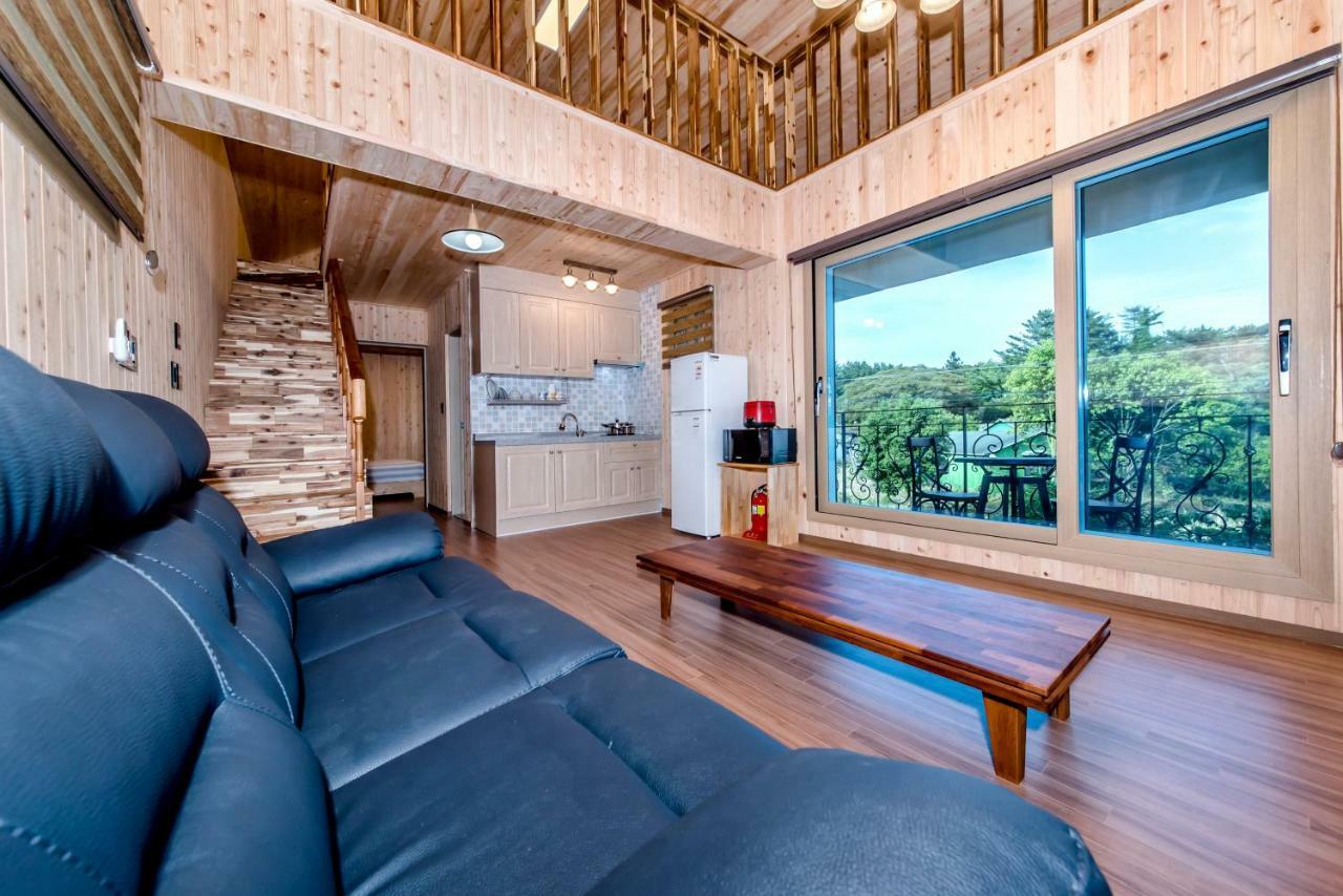 Holiday home Dongbackdongsan *
